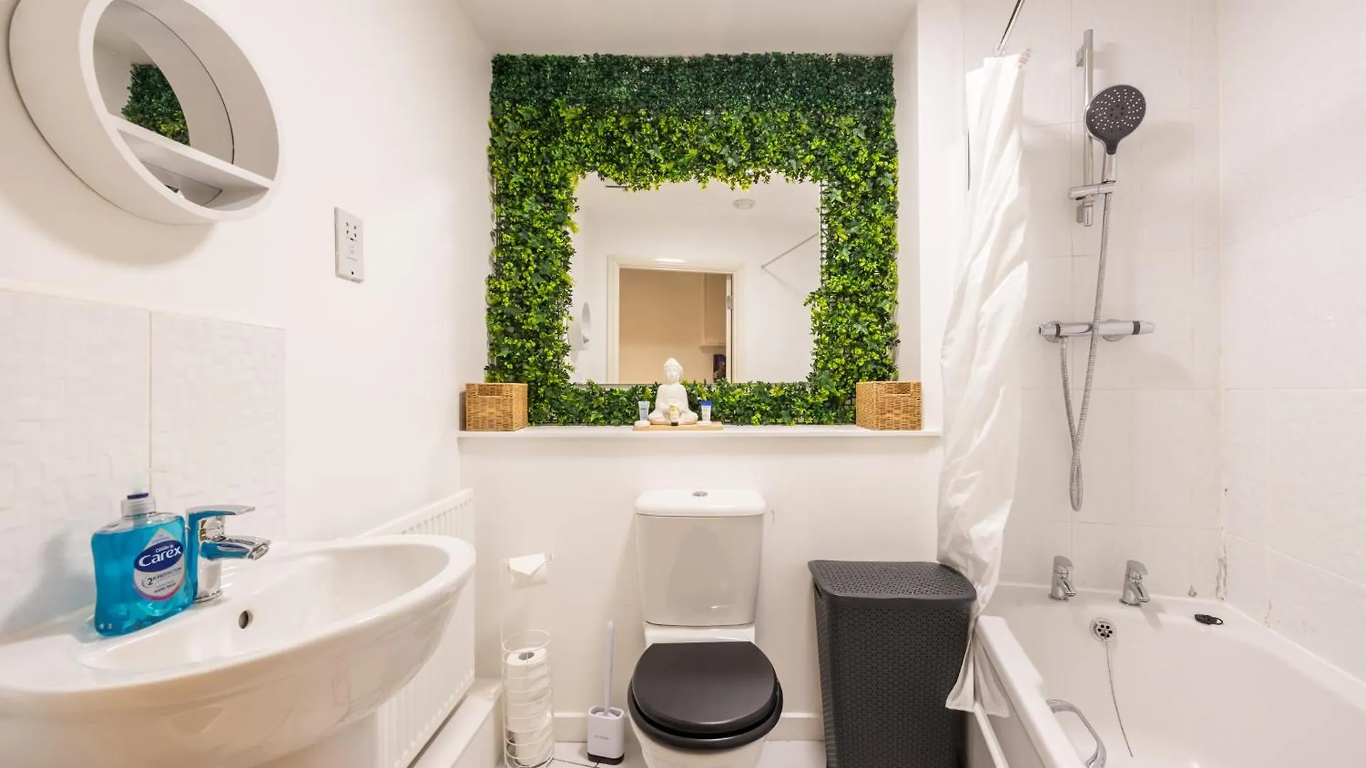 Apartmán Inviting 1-Bed Flat With Patio Near Lochend Park Edinburgh Velká Británie